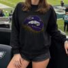 Dr. Seuss Grinch Hand Holding Christmas Ornament Baltimore Ravens Fan T-Shirt