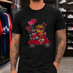 Garfield And Nermal Atlanta Falcons Valentine's Day Love Scooter T-Shirt