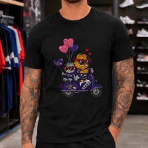 Garfield And Nermal Valentine_s Day Baltimore Ravens T-Shirt