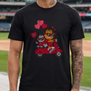 Garfield Atlanta Falcons Valentine’s Day Heart Balloon Scooter T-Shirt
