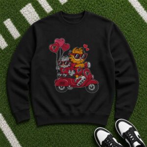 Garfield Nermal Atlanta Falcons Valentine’s Day Heart Balloon Scooter T-Shirt