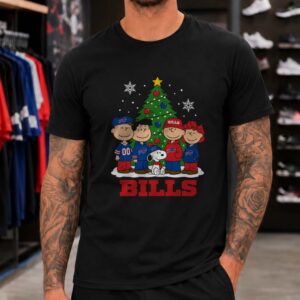 Peanuts Charlie Brown And Snoopy Christmas Family Buffalo Bills Fan T-Shirt