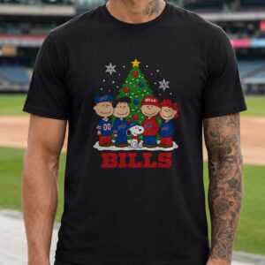 Peanuts Charlie Brown And Snoopy Christmas Family Buffalo Bills Fan T-Shirt