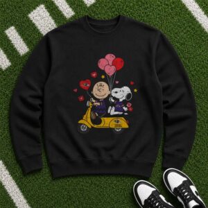Peanuts Charlie Brown And Snoopy Valentine's Day Baltimore Ravens T-Shirt