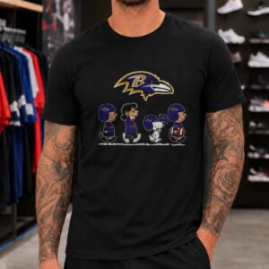 Peanuts Gang Charlie Brown Snoopy Baltimore Ravens Football Fan NFL T-Shirt