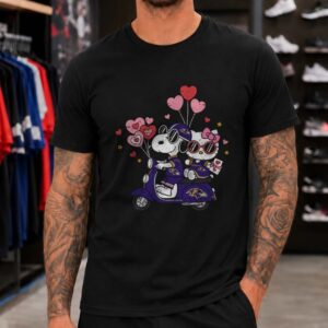 Peanuts Snoopy And Hello Kitty Valentine's Day Baltimore Ravens T-Shirt
