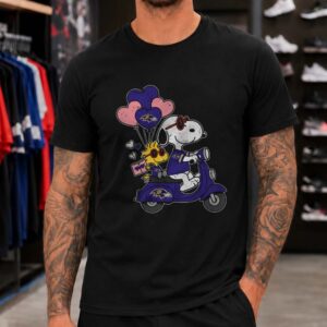Peanuts Snoopy And Woodstock Valentine's Day Baltimore Ravens T-Shirt