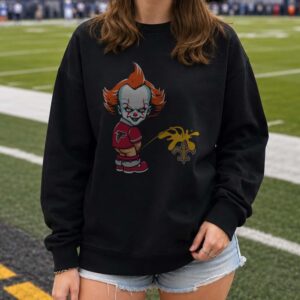 Pennywise IT Atlanta Falcons Peeing On New Orleans Saints Funny Rivalry T-Shirt