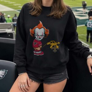 Pennywise IT Atlanta Falcons Peeing On New Orleans Saints Funny Rivalry T-Shirt