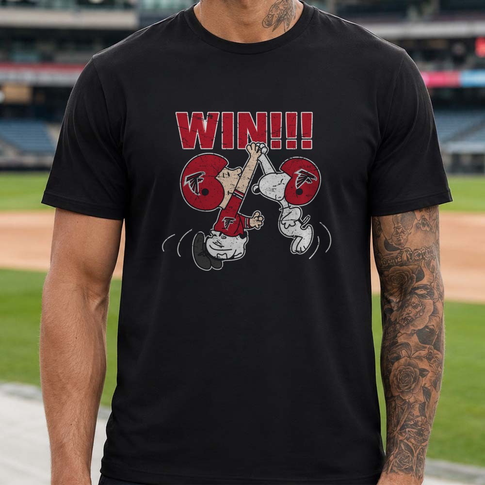 Snoopy And Charlie Brown Win Celebration Atlanta Falcons NFL T-Shirt Snoopy And Charlie Brown Win Celebration Atlanta Falcons NFL T-Shirt