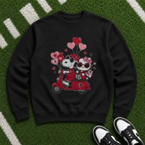 Snoopy Hello Kitty Atlanta Falcons Valentine's Day Heart Balloon Scooter T-Shirt