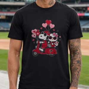 Snoopy Hello Kitty Atlanta Falcons Valentine's Day Heart Balloon Scooter T-Shirt