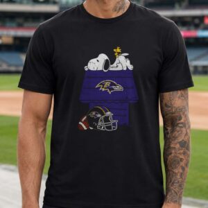 Snoopy Woodstock Chilling On Doghouse Baltimore Ravens NFL T-Shirt